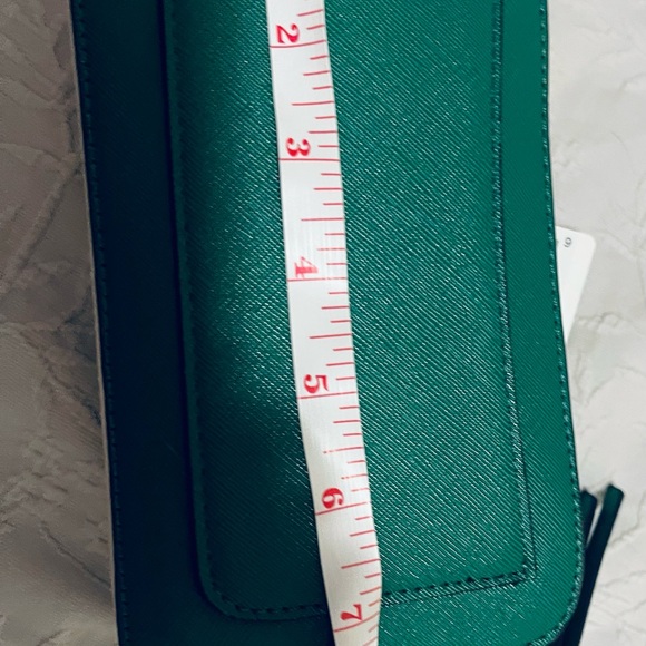 Green Crossbody purse stunning gift new with clutch 2 piece set VEGAN LEATHER - Picture 13 of 13